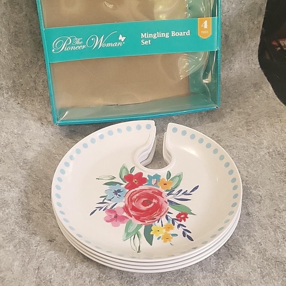 The Pioneer Woman Mingling Board Set of 4 NIB❤️